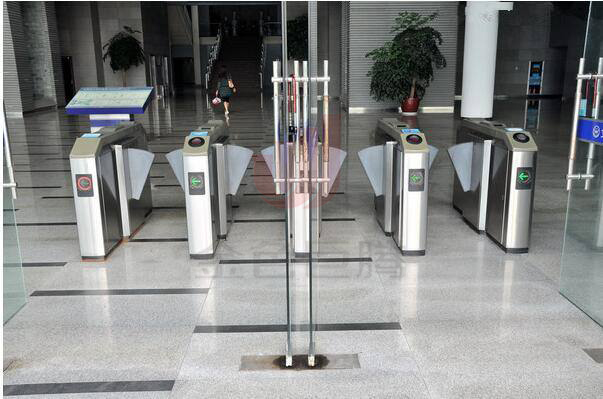 1533798582838204.jpg timg88.jpg